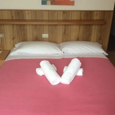 Silvana Garni Hotel 2*