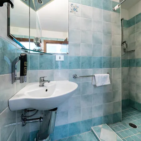 Silvana Garni Hotel 2*