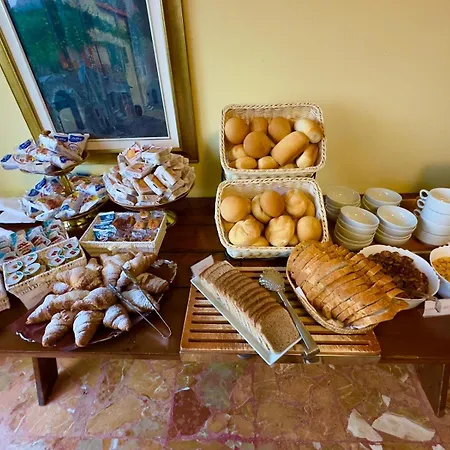 Silvana Garni 2* לימונה סול גרדה