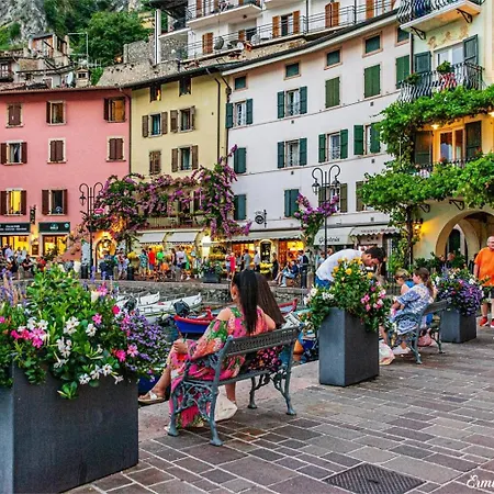 Silvana Garni 2* Limone sul Garda