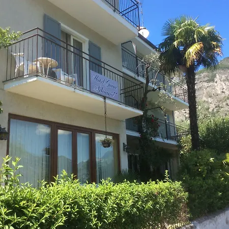 Hotel Silvana Garni Limone sul Garda