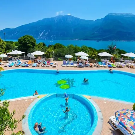 Silvana Garni 2* Limone sul Garda